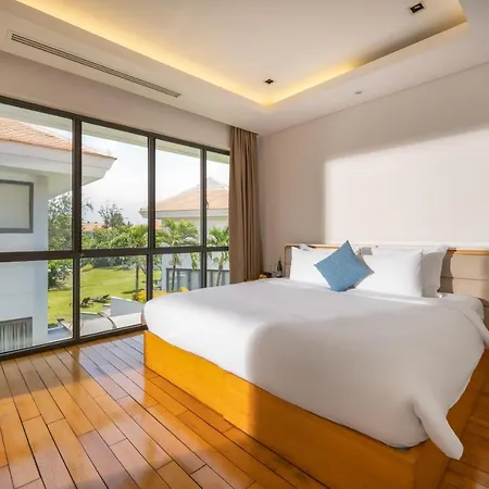 Ocean Villas Da Nang Exterior photo